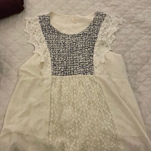 Sleeveless peasant top! Xl